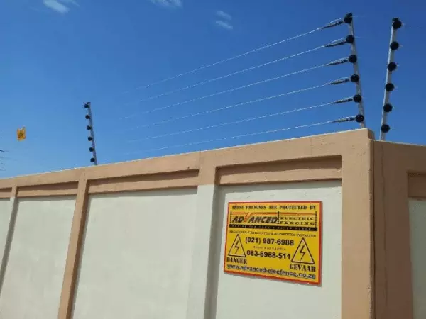 ADVANCED Electric Fencing